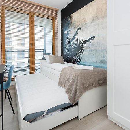 Premium In Novum City Center Near The Train Station By Sun & Snow Красков Екстериор снимка