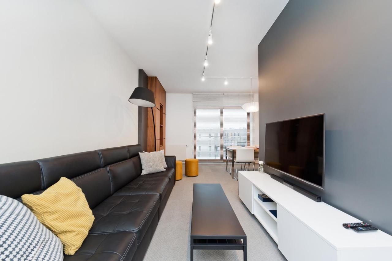 Premium In Novum City Center Near The Train Station By Sun & Snow Красков Екстериор снимка