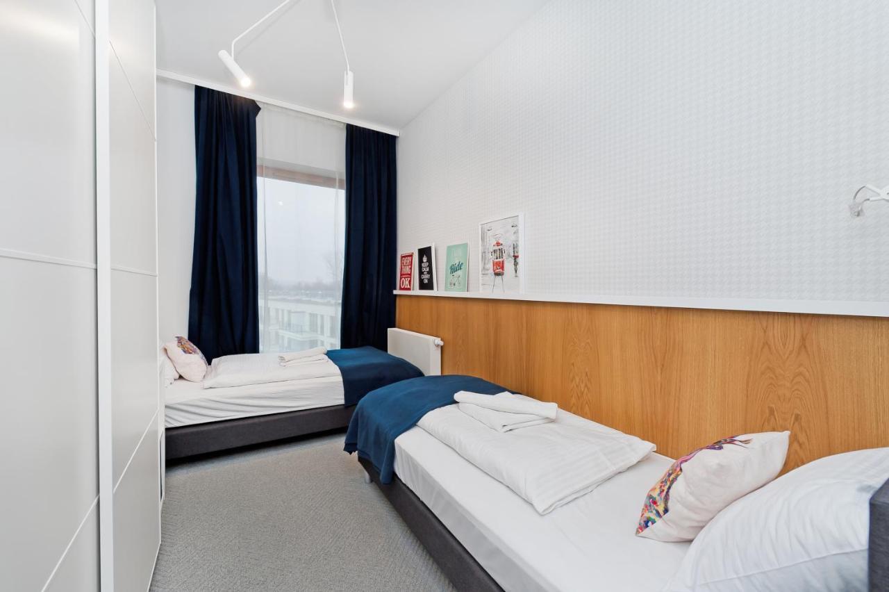 Premium In Novum City Center Near The Train Station By Sun & Snow Красков Екстериор снимка
