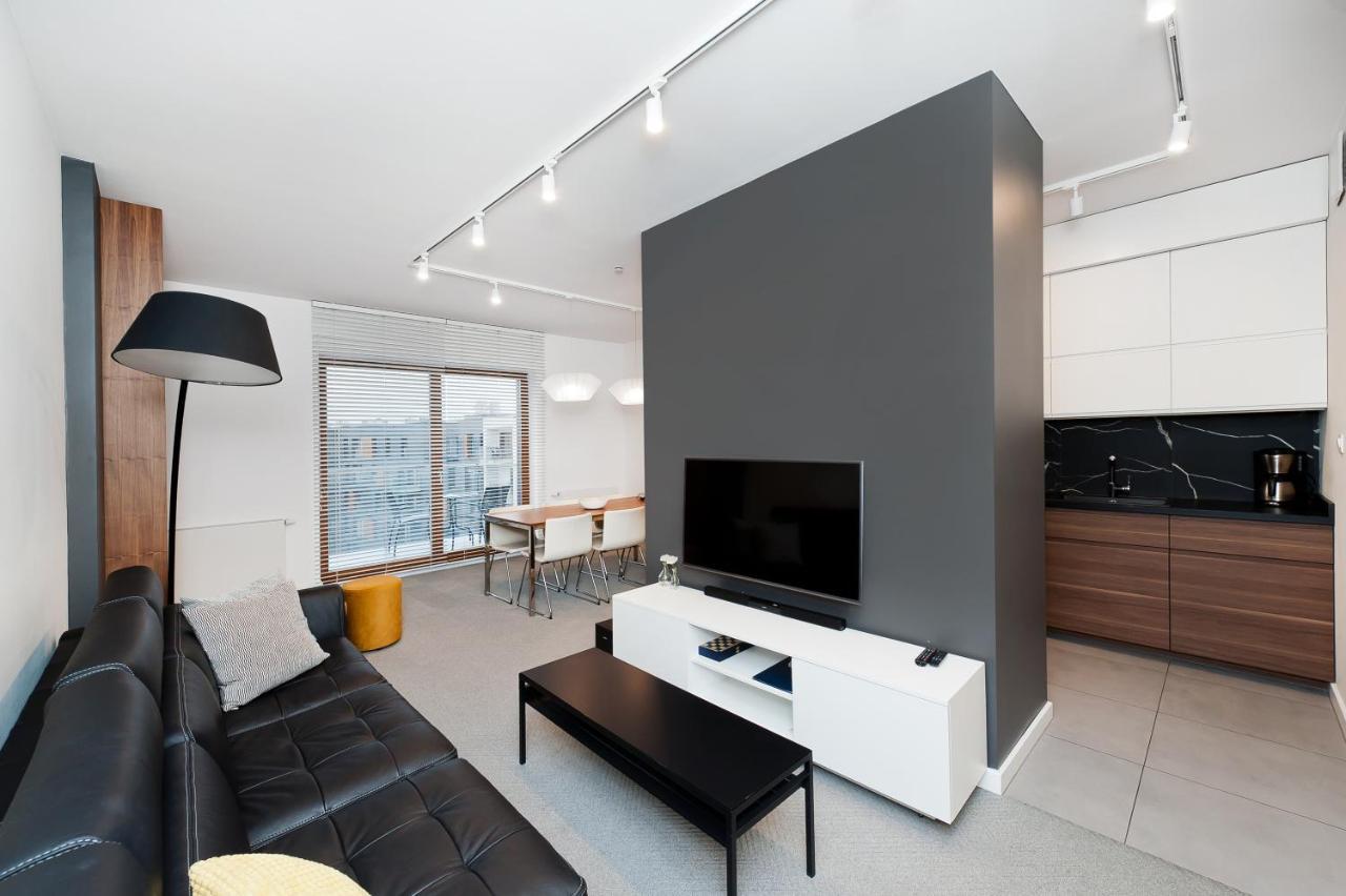 Premium In Novum City Center Near The Train Station By Sun & Snow Красков Екстериор снимка